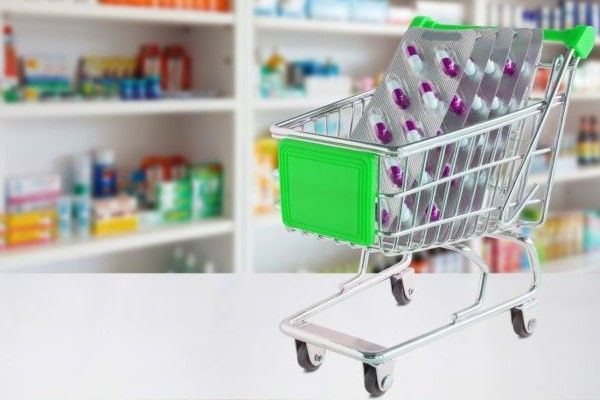 Росстат сообщил о росте цен на лекарства на 1% в мае